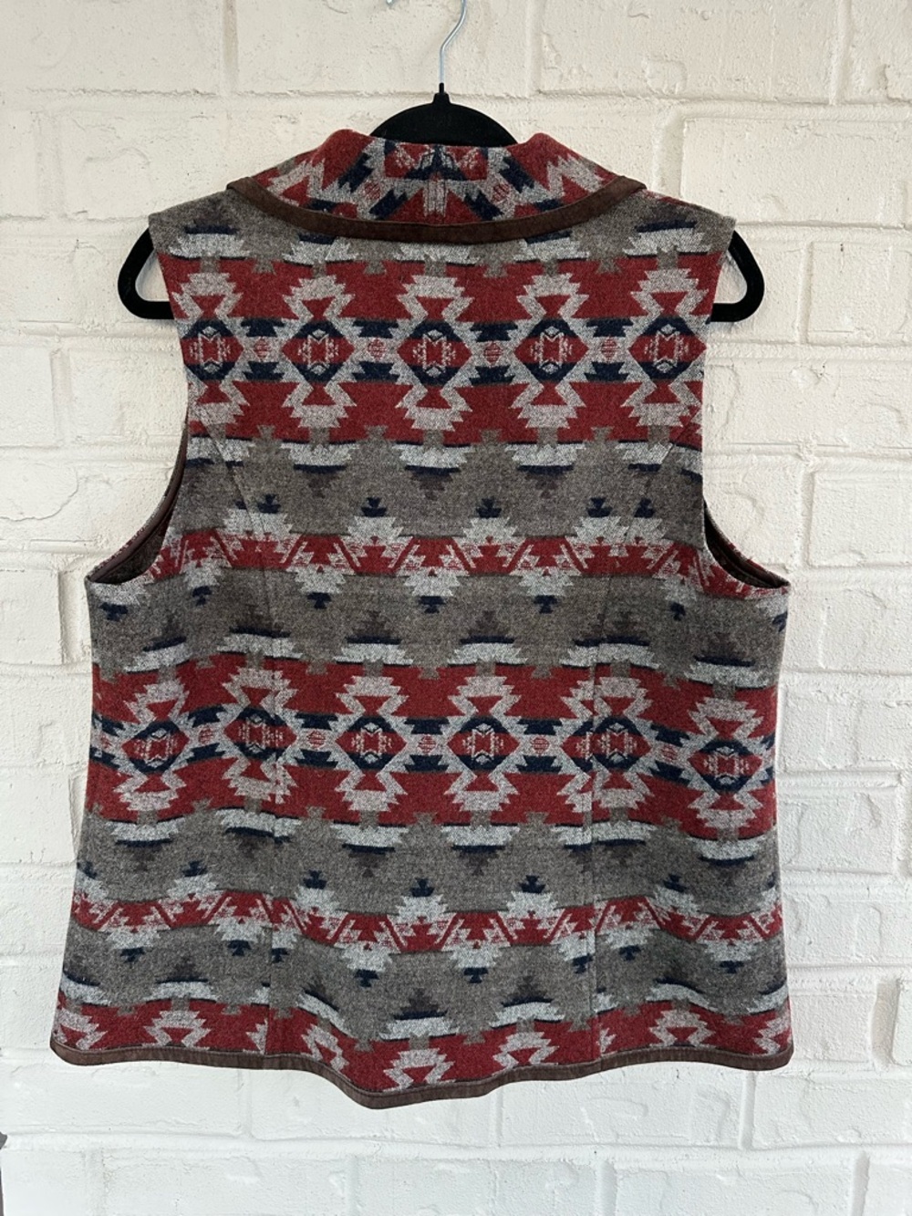 Pendleton Brown Gray Red Patterned Shawl Collar Vest - Picture 5 of 9